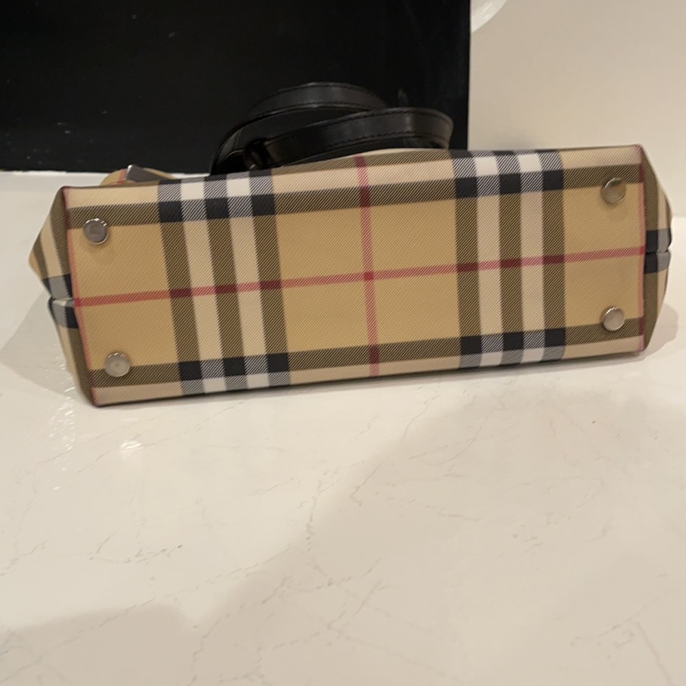 Burberry House Check Small Tote Black - Picture 2 of 10